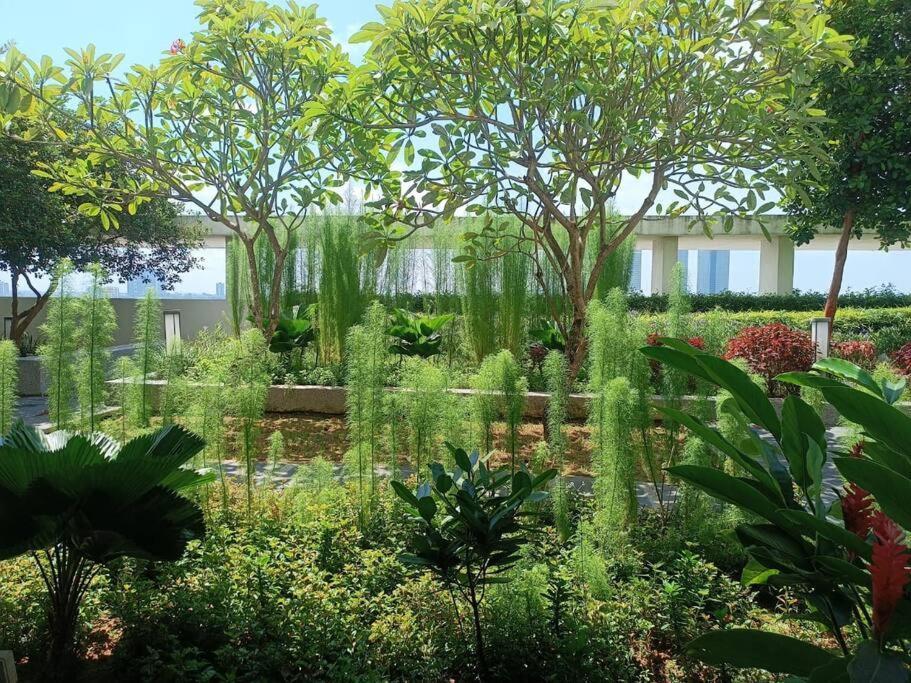 One Tebrau By Antlerzone Apartment Johor Bahru Exterior foto